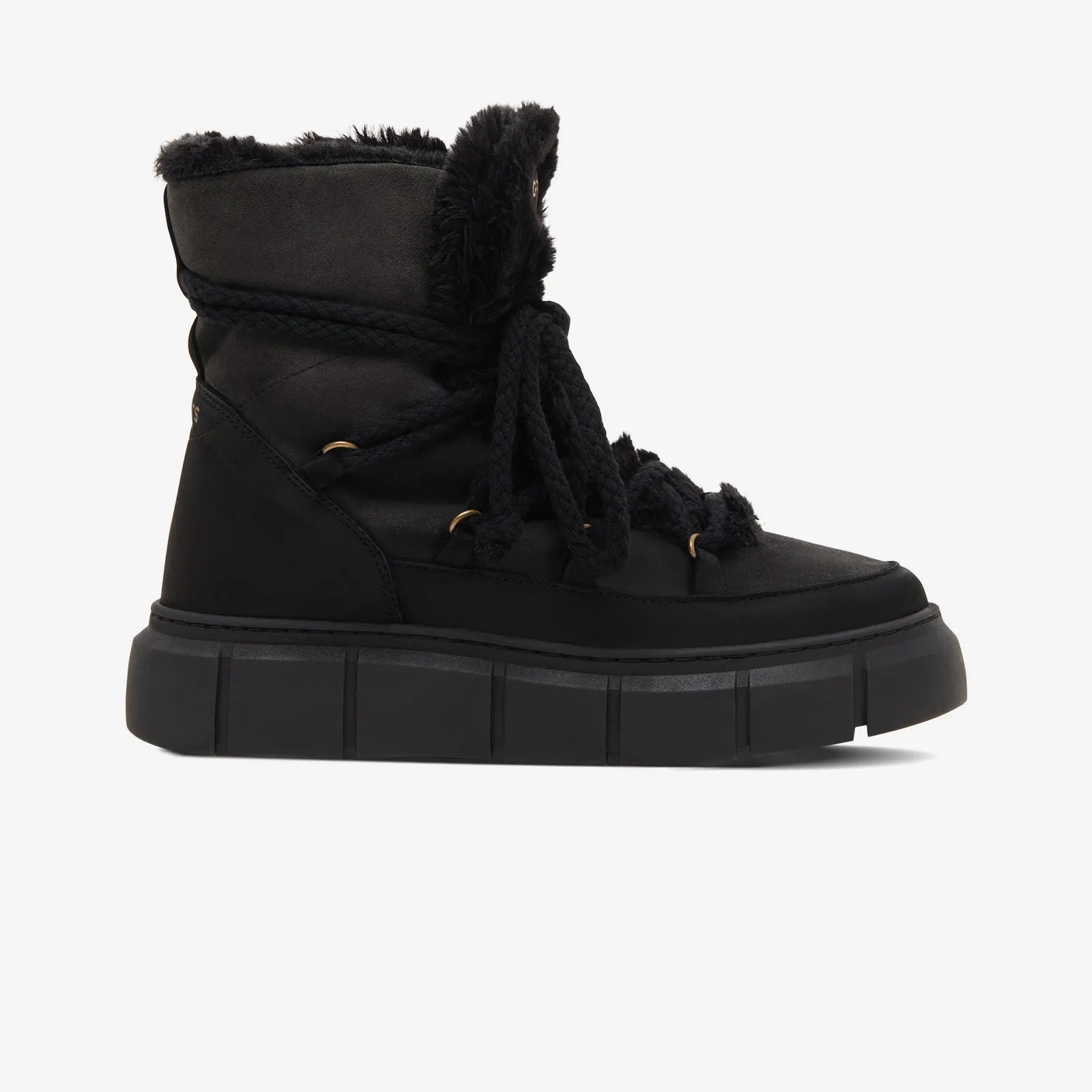 The Madison Boot - Triple Black